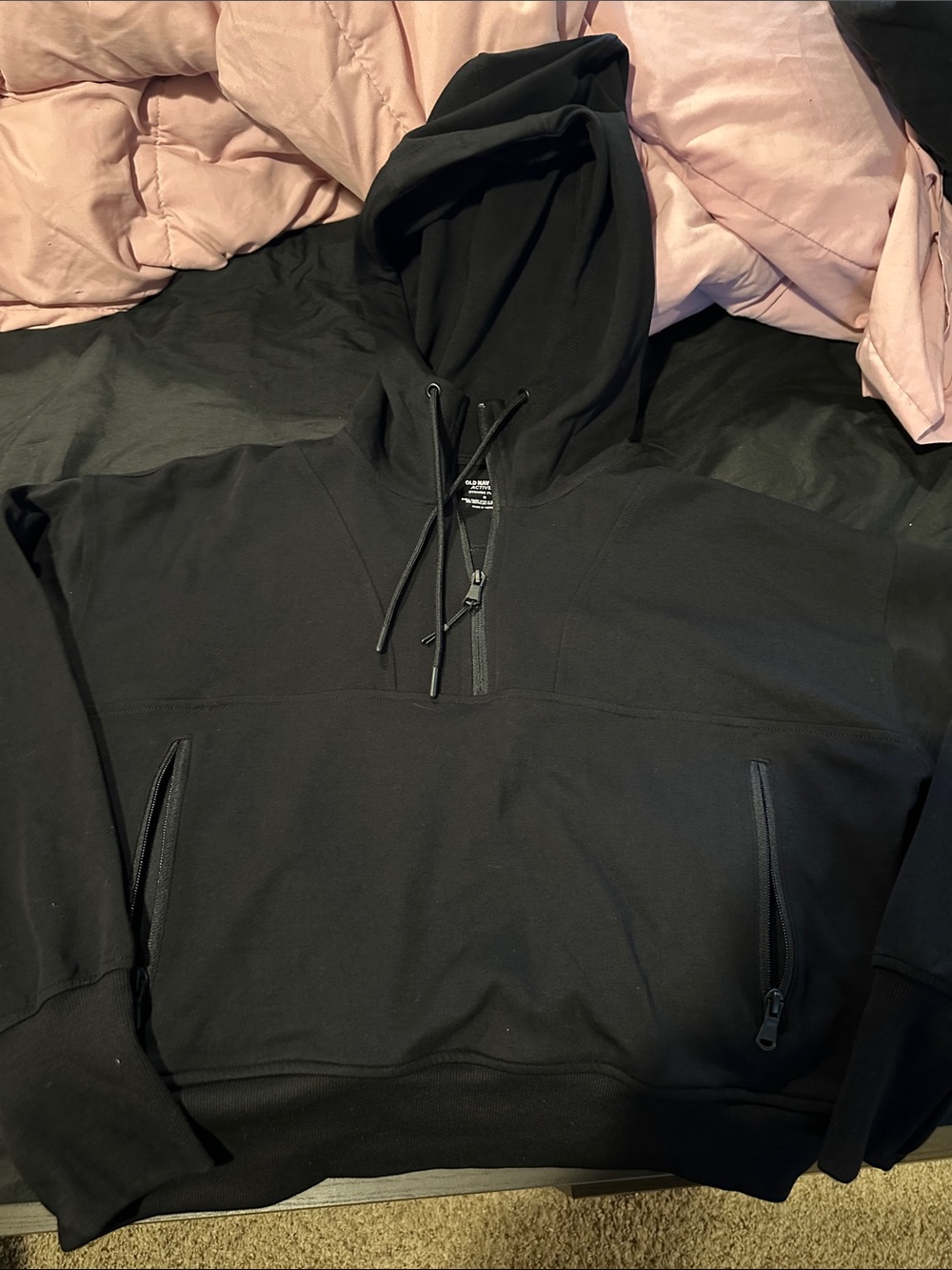 Old Navy Black Pullover Hoodie